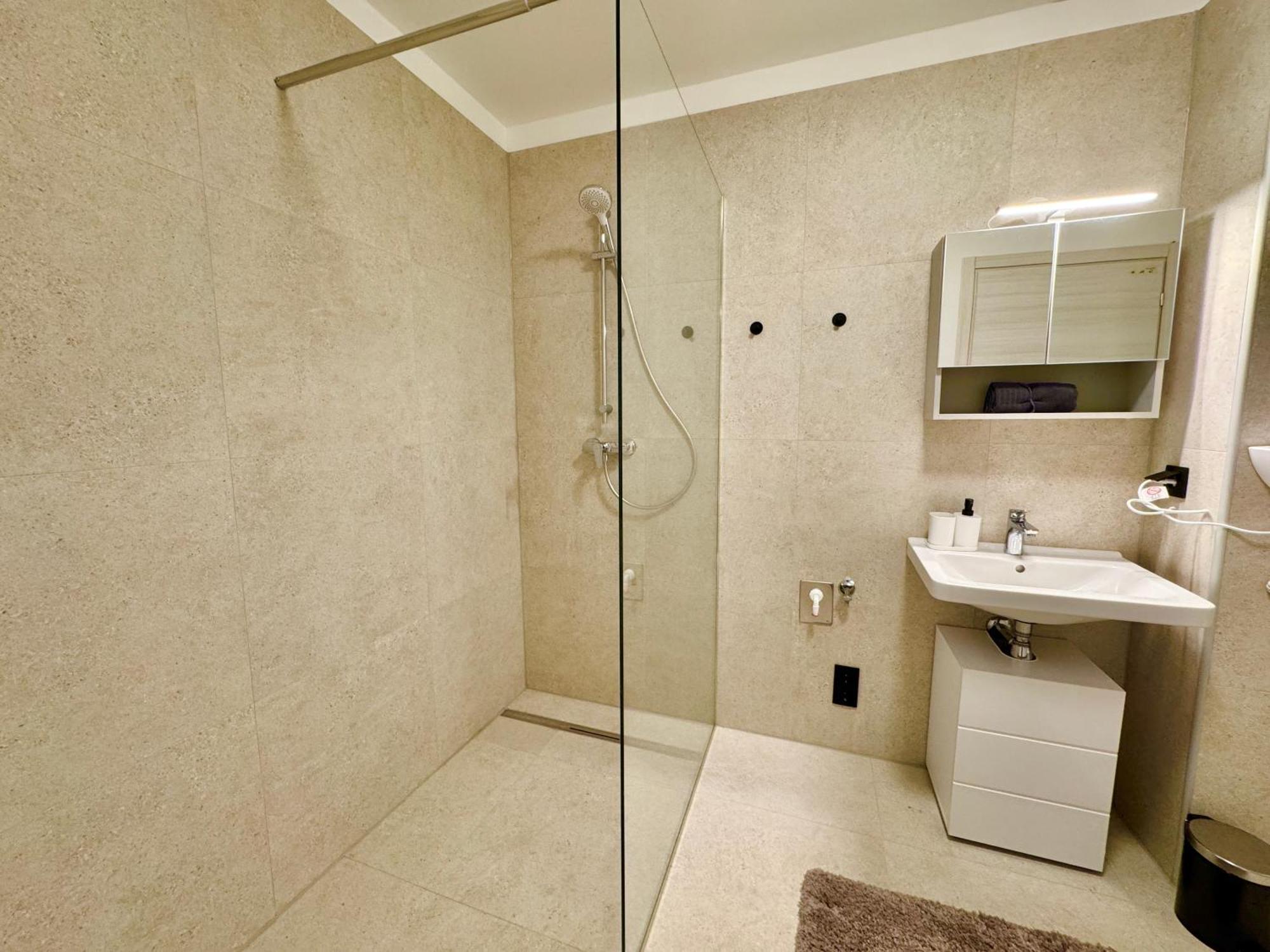 Apartment Stylish Modern With Terrace & Free Parking Wien